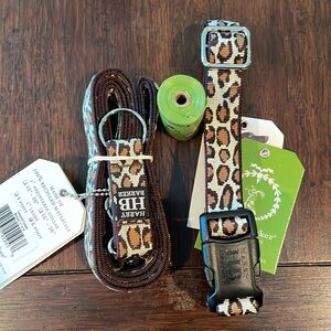 Harry Barker 6 Foot leash and 1” adjustable collar 12-20”. Leopard Print